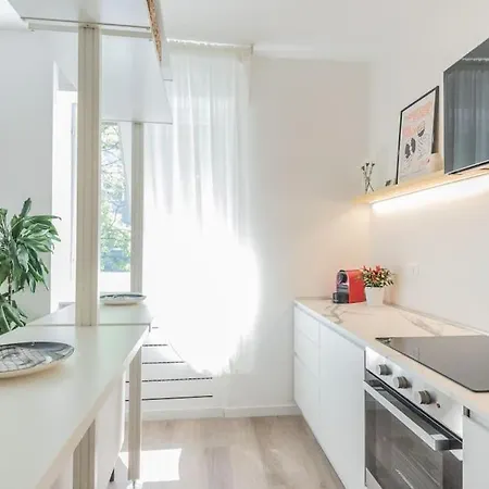 Libra Light Apartment