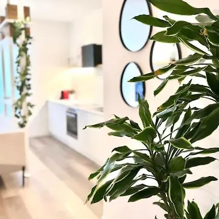 Libra Light Apartment *